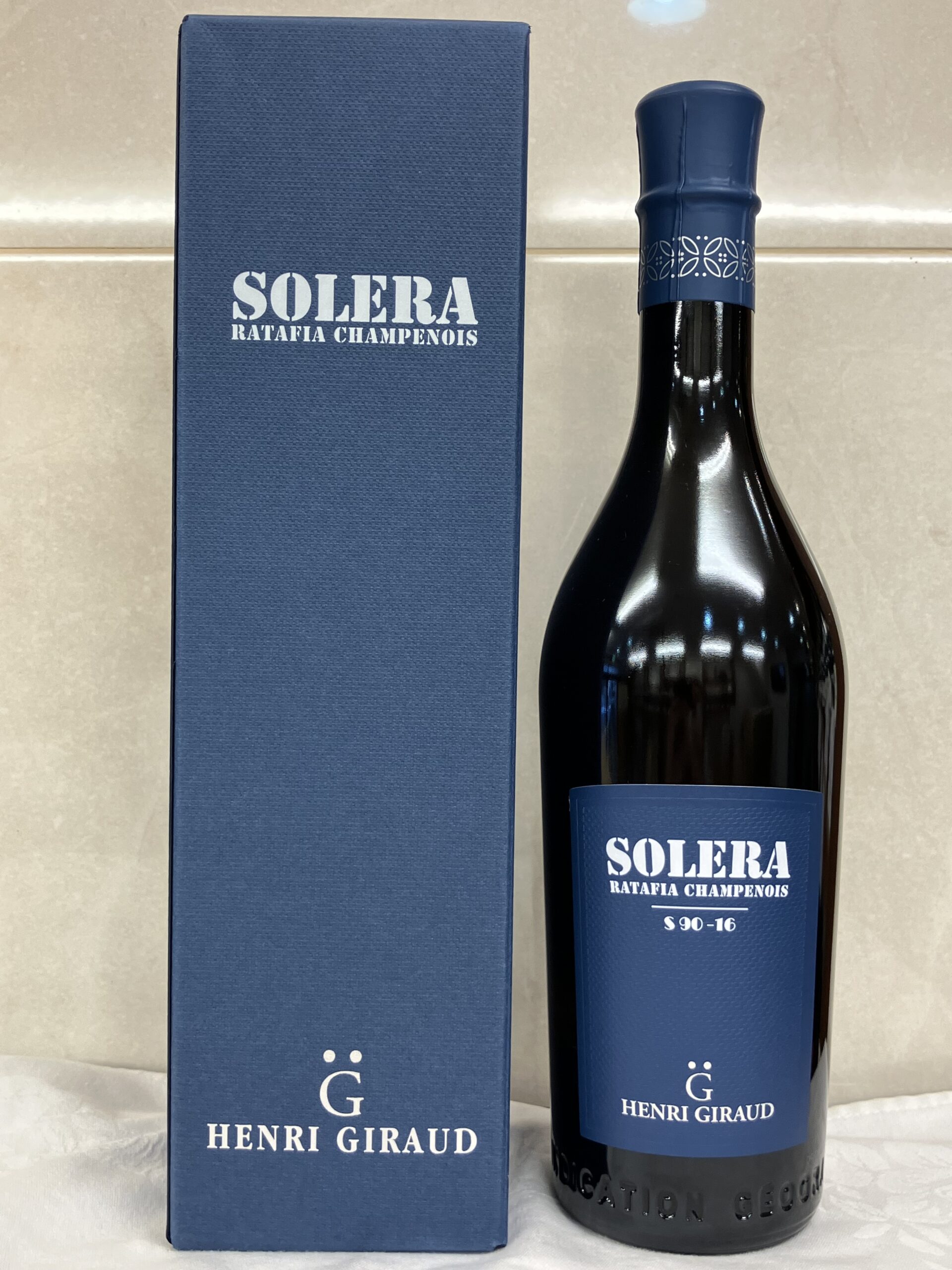 IMG_2453アンリジロー ラタフィア